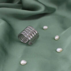 Anillo Waves Ajustable -alvent Tienda de ventas WEBWAVESPL 1f36aaed c737 4aaa 8678 9fb8004aefd5